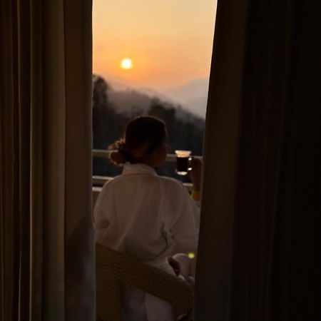Nazaara -Thhpsociety - Mukteshwar - Witness The View From Your Bed Exterior foto